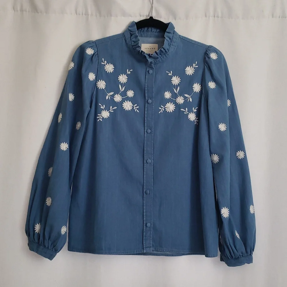 Sezane Blue Blouse with White Floral Embroidery - Picture 3 of 10